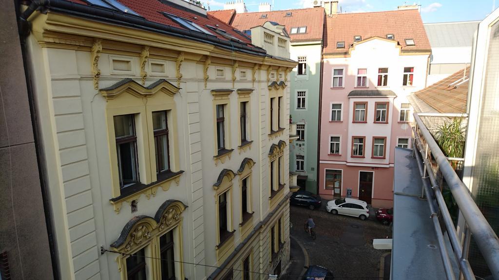 Downtown Kozatska Appartamento Praga